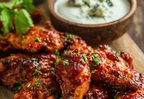 Spicy Buffalo Wings with Blue Cheese Dip