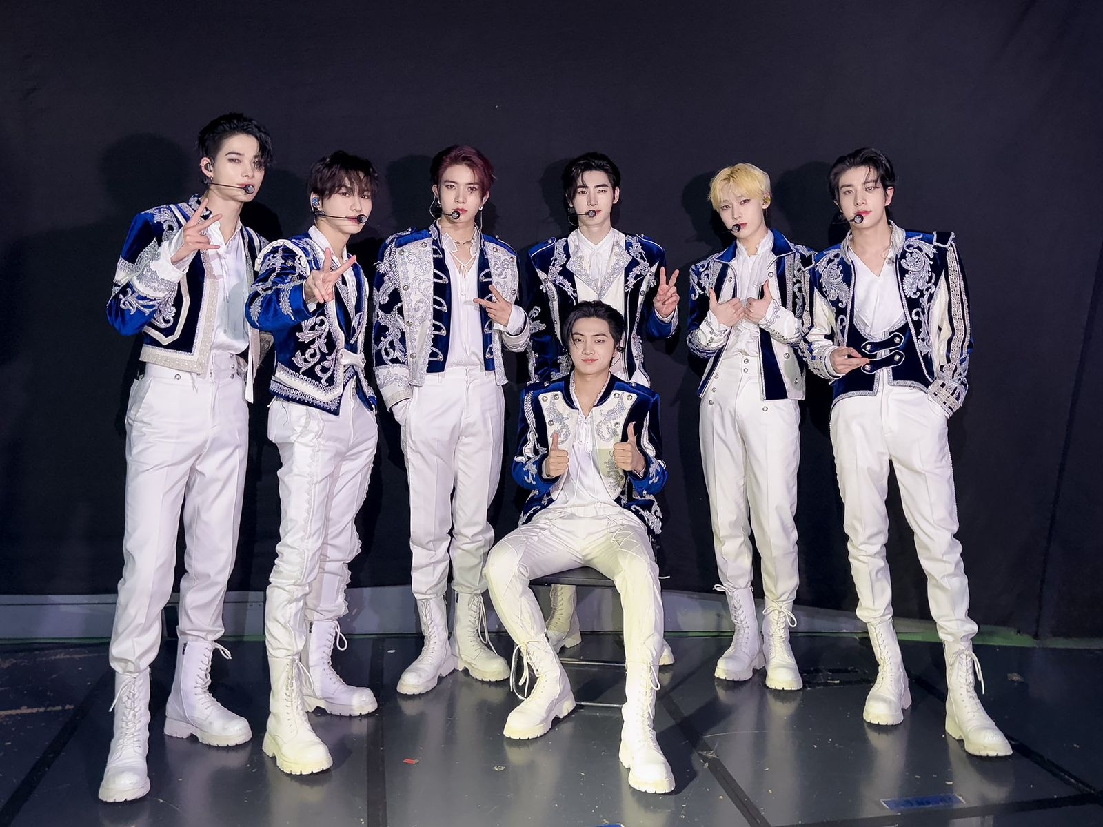 Enhypen ot7 Jigsaw Puzzle Online - Jigsaw 365