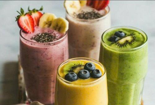 Assorted Fruit Smoothies with Chia Seeds