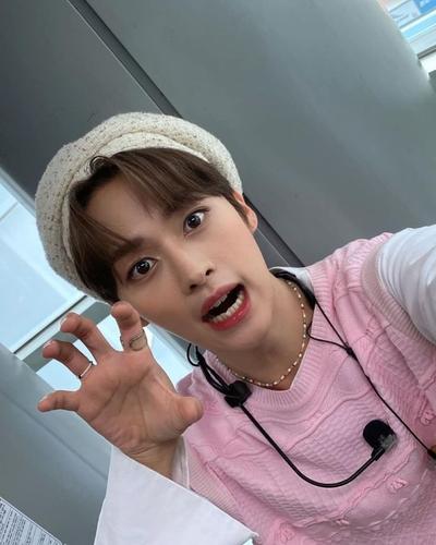 pink minho ruar