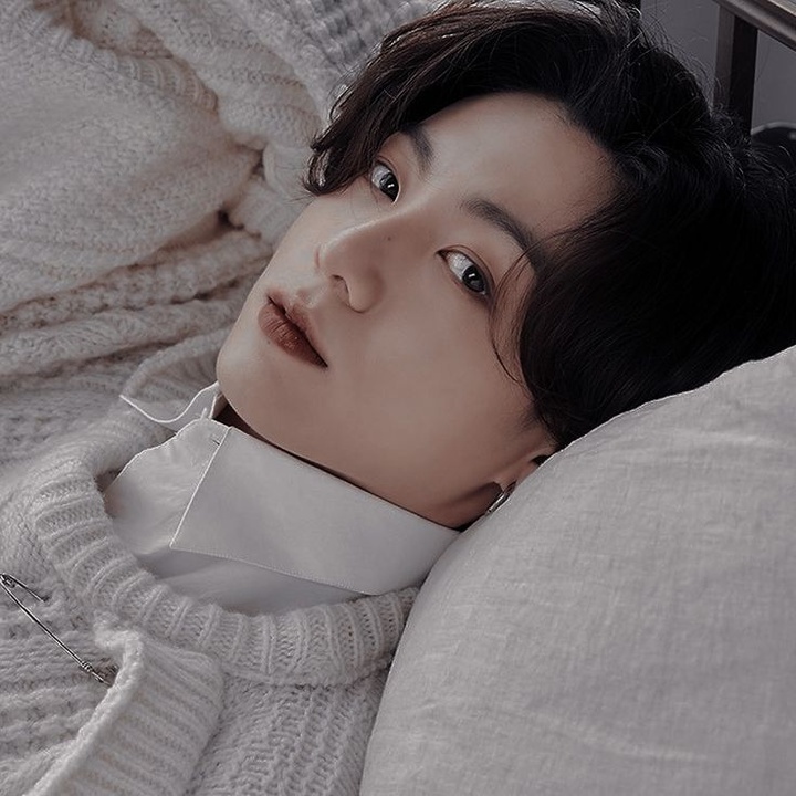 Stunning Jungkook Jigsaw Puzzle Online - Jigsaw 365