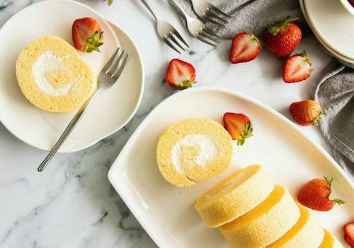 Classic Vanilla Swiss Roll with Strawberries