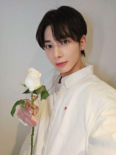 Taehyun Flower