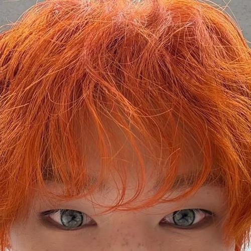 jeongin super laranja