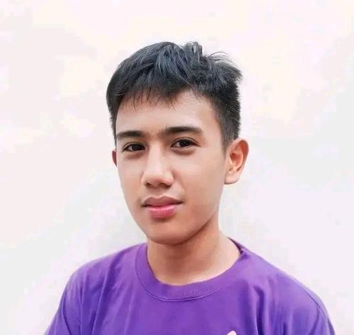 Oliver Jr Dela Pena is a Filipino TikToker vlogger and digit